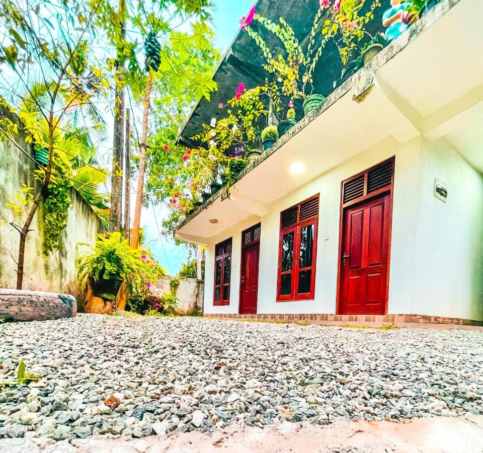 Hotel Coco Mount Mirissa Matara Exterior foto